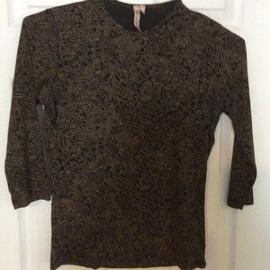 Susan Lawrence stretchy top